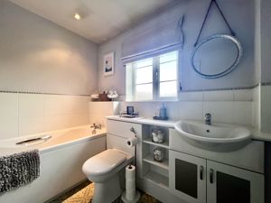 Family Bathroom- click for photo gallery